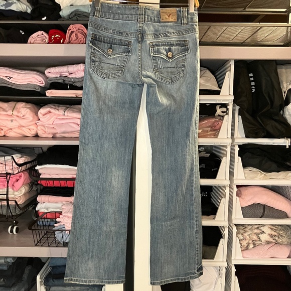 American Eagle Outfitters Light Wash Jeans - Picture 1 of 7